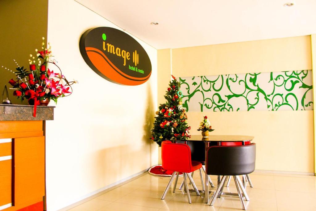 Image Hotel And Resto 万隆 外观 照片