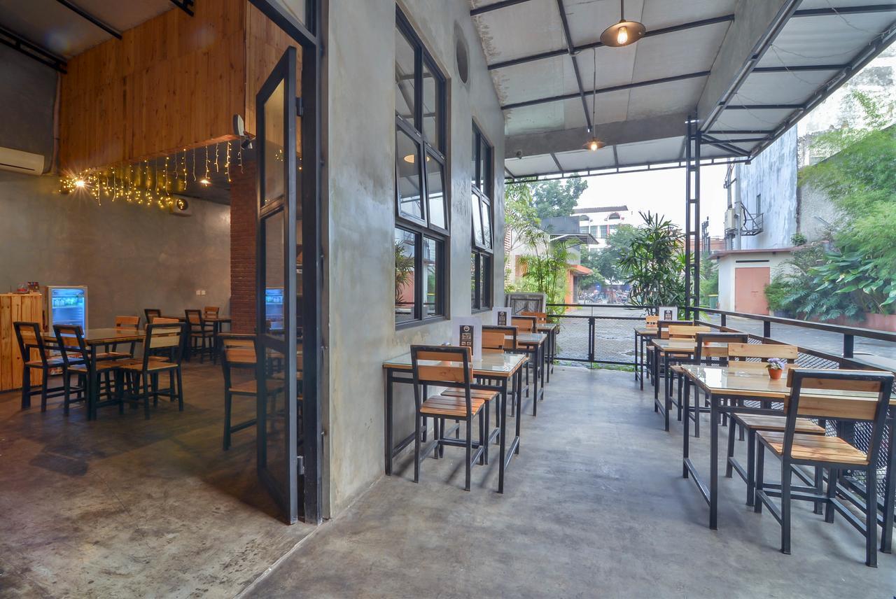Image Hotel And Resto 万隆 外观 照片