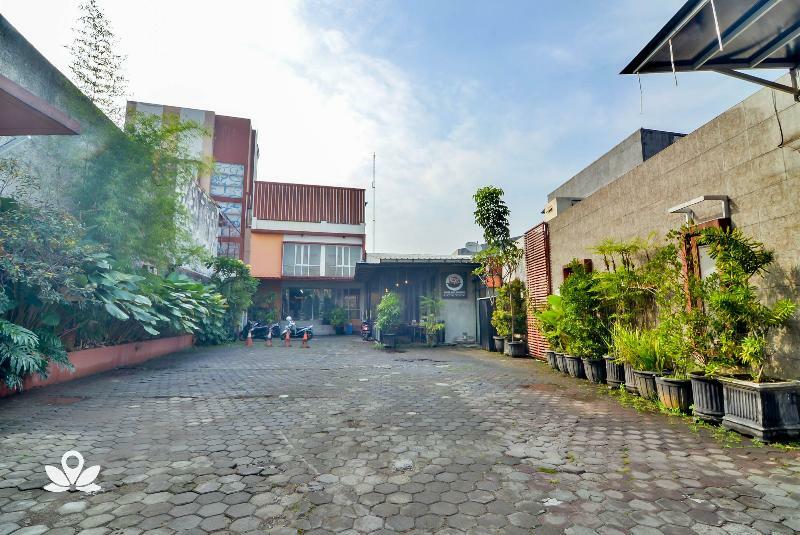 Image Hotel And Resto 万隆 外观 照片